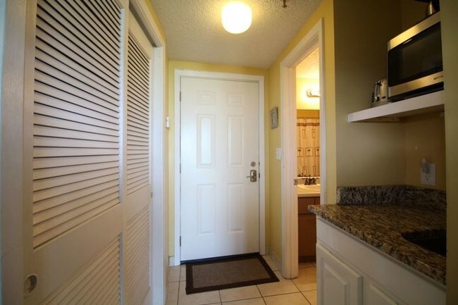 Foto del edificio - Waterfront Studio Condo in Fort Walton Beach