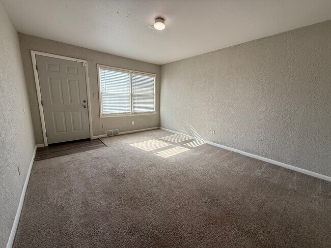 Foto del edificio - 1420 E 31st St S