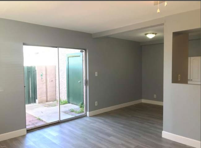 Building Photo - 1500 W Rio Salado Pkwy