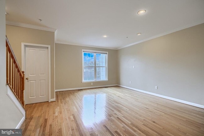 Building Photo - 5407 Commerce Row