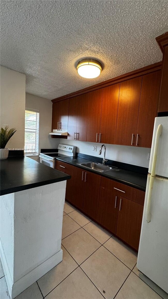 Foto del edificio - 4081 N Dixie Hwy