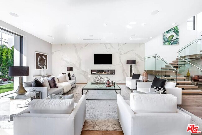 Foto del edificio - 723 Orlando Ave