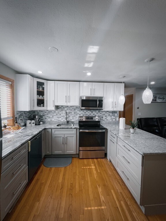 Building Photo - 57 Lionel Ave