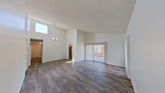 Photo - 1001 W Stevens Ave Apartment