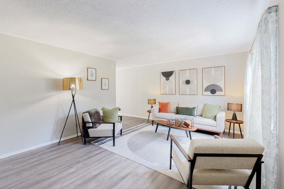 Midtown Oaks Townhomes