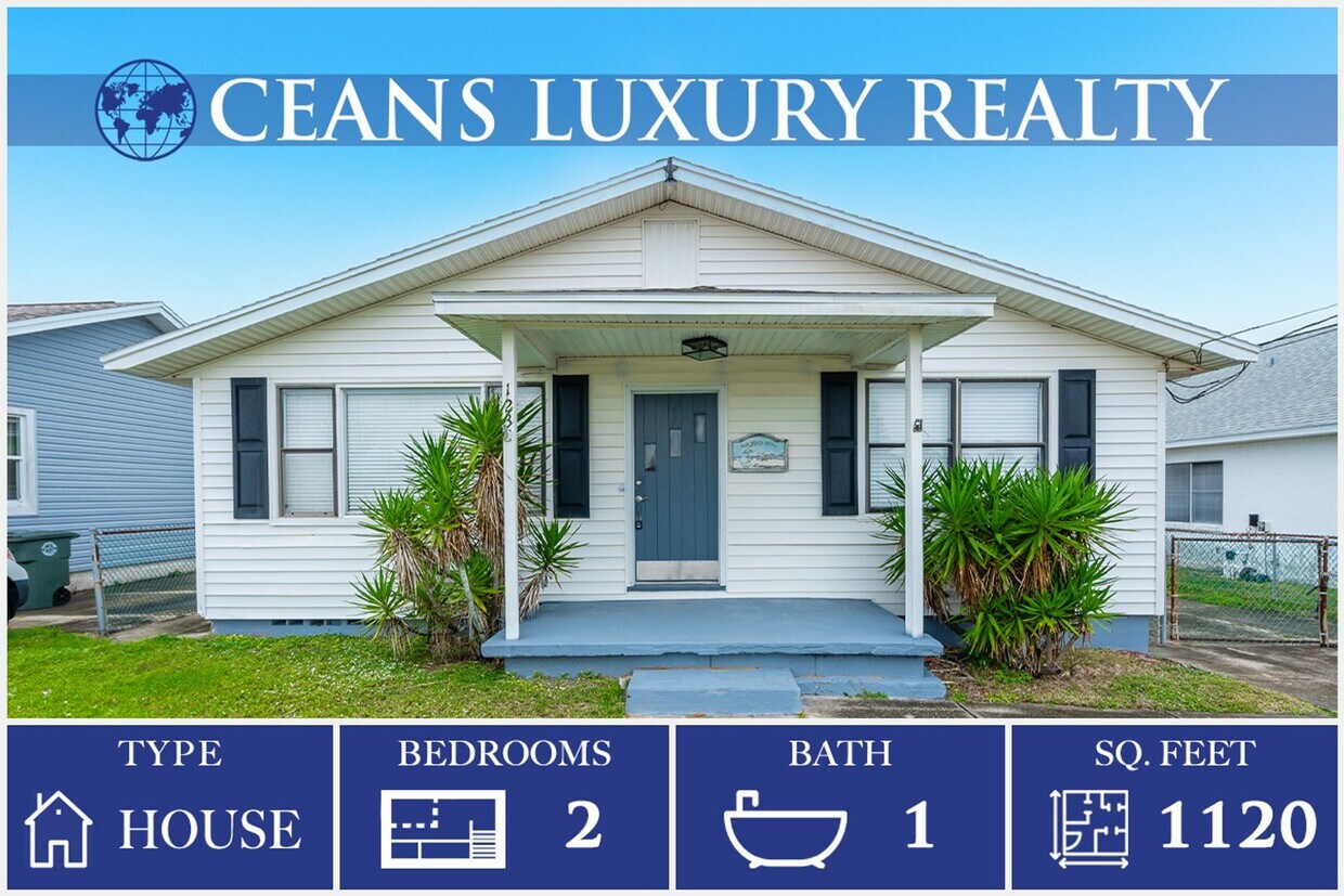 Foto principal - Newly Renovated 2 Bed 1 Bath Beachside Home