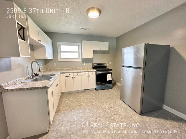 Foto del edificio - 2509 E 37th St