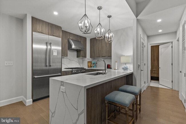 Building Photo - 1330 Lancaster St