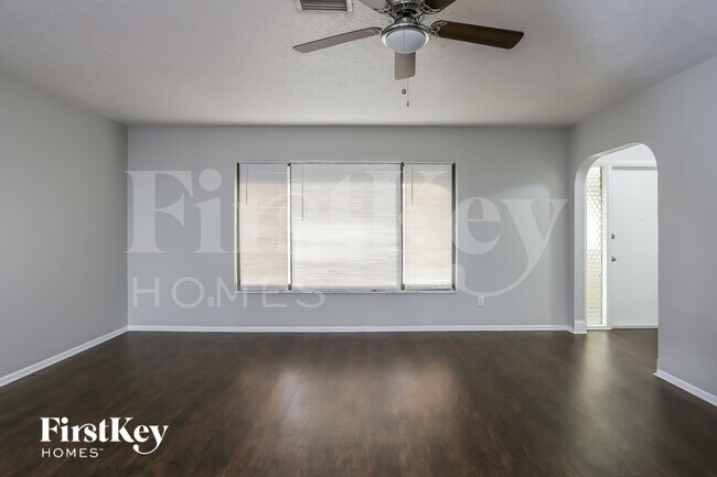 Foto del edificio - 3423 SE 8th Pl