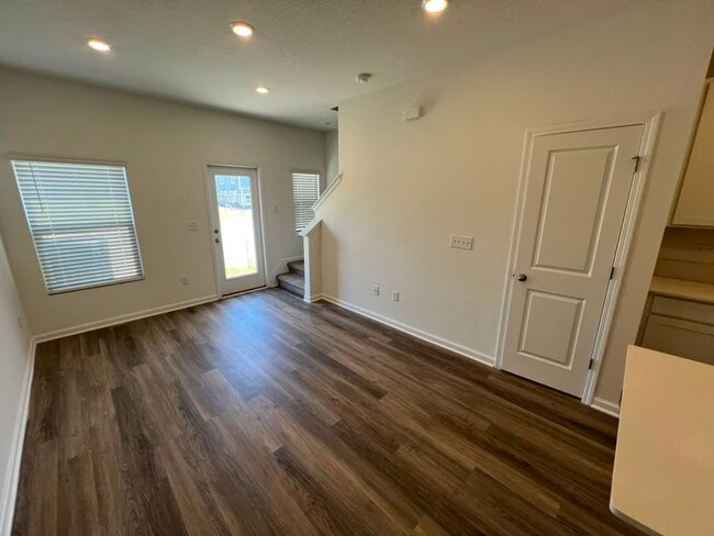 Foto del edificio - 5441 Arrow Ln
