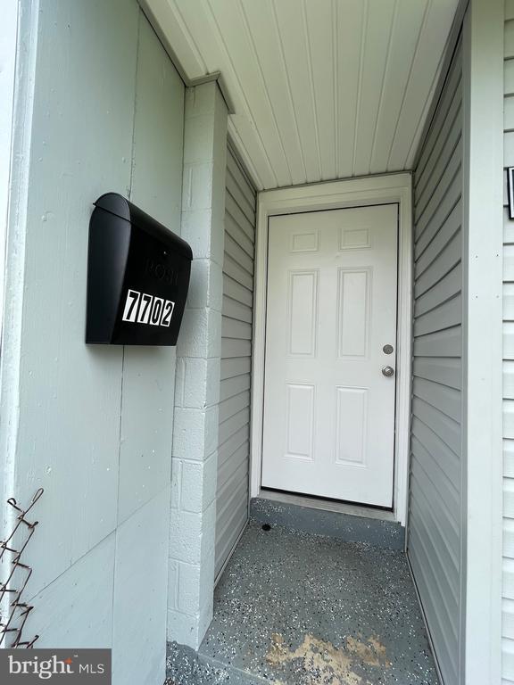 Foto del edificio - 7702 Normandy Rd