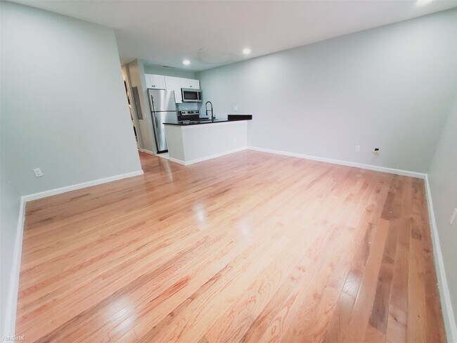 Building Photo - 1 br, 1 bath Condo - 36 Glenwood Ave Unit 6