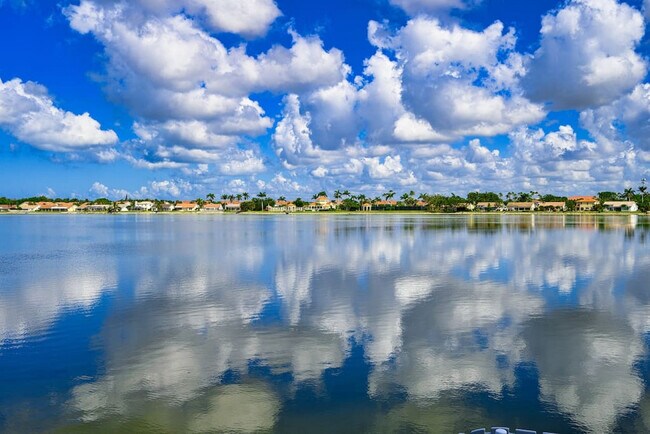 Foto del edificio - 7311 Mill Pond Cir