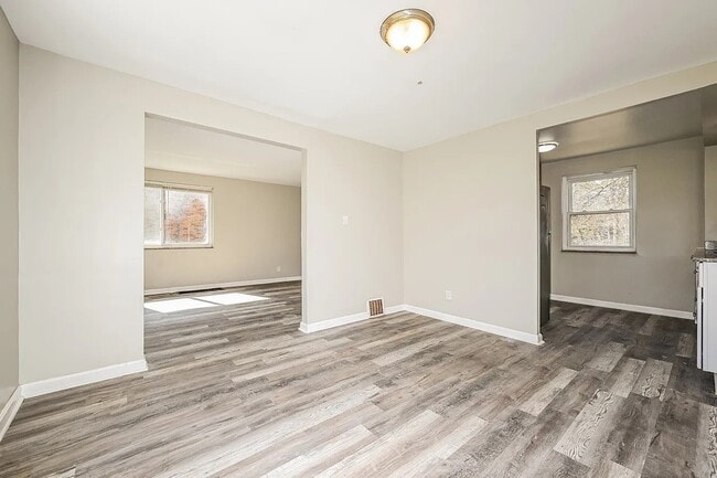 Building Photo - 124 Dauntless Dr