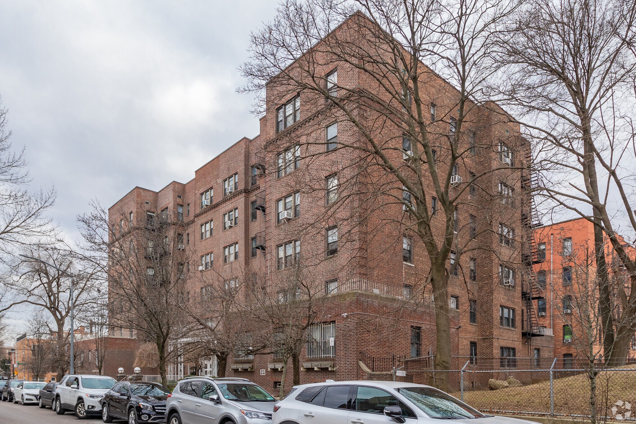 Windsor Terrace at Jamaica Estates Owners, In