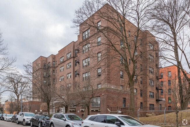 Windsor Terrace at Jamaica Estates Owners, In
