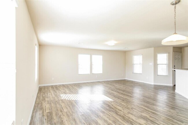 Building Photo - 5806 Dawn Terrace Ct
