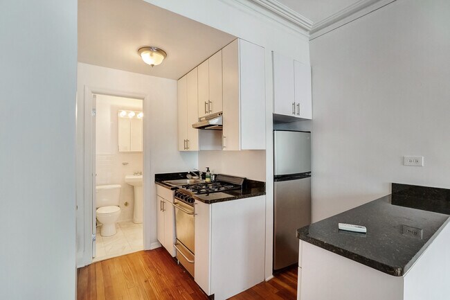 Foto del edificio - 37 E 65th St