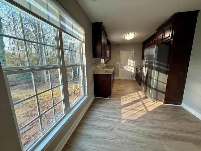 Foto del edificio - 27 Montford Ct