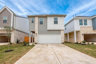 Building Photo - 17110 Pentland Hls Wy