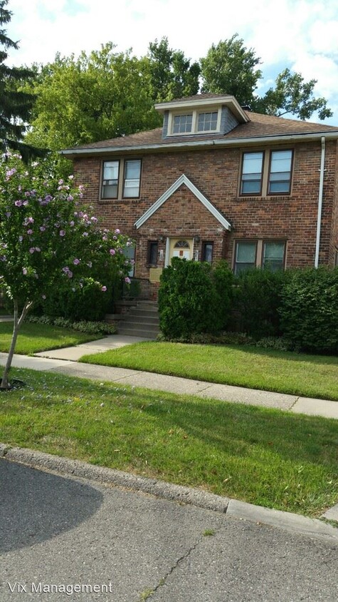 Primary Photo - 165 E Hazelhurst St