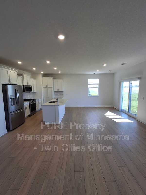 Building Photo - 5130 Useppa Trl