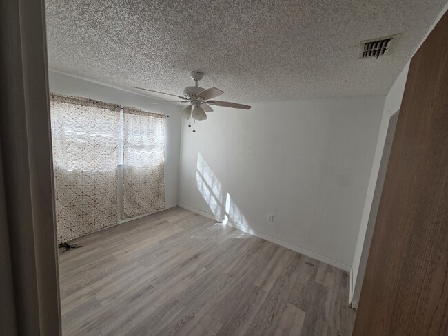 Building Photo - 12841 Kellywood Cir