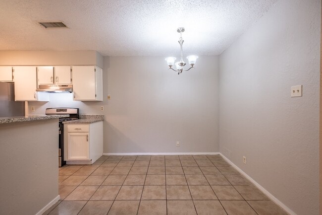 Building Photo - 12901 Chromite St