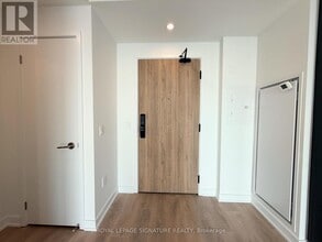 Building Photo - 1-38 Fairview Rd W