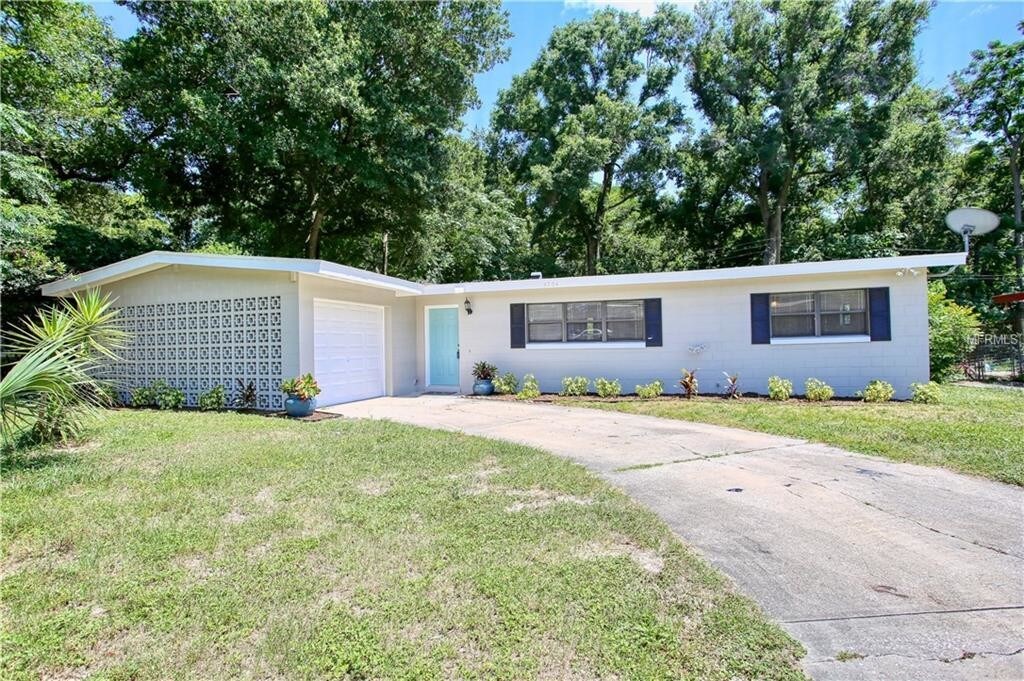 Foto principal - 6204 Perrine Dr