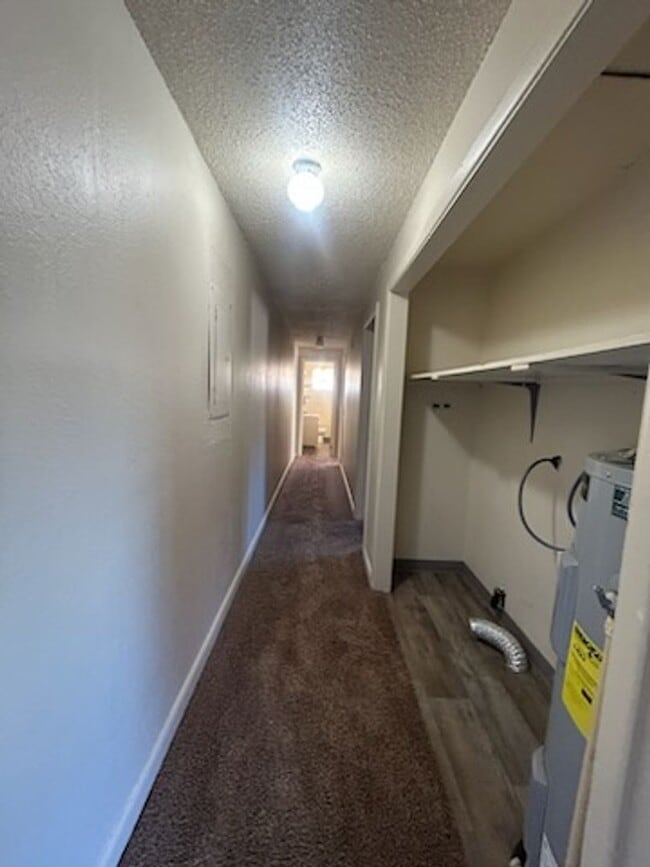 Building Photo - Border Duplex