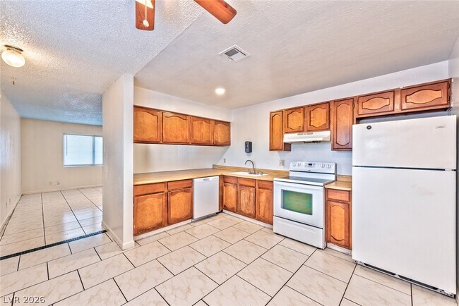 Foto del edificio - 5198 Greene Ln