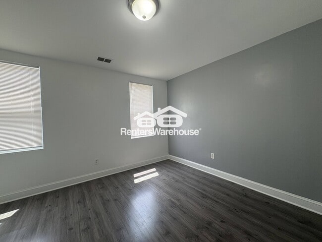 Foto del edificio - 2586 Edmondson Ave