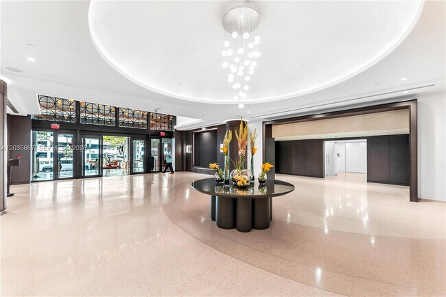 Foto del edificio - 1717 N Bayshore Dr