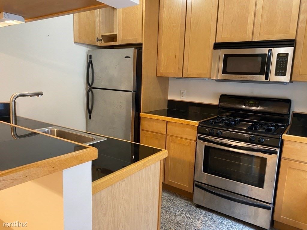 Building Photo - Studio, 1 bath Condo - 330 Summit Ave Unit...