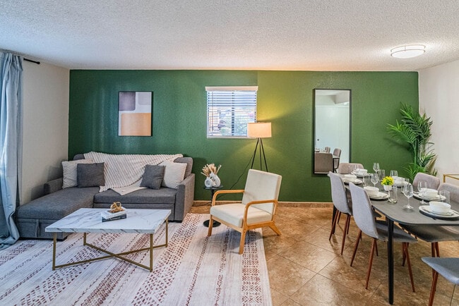 Foto del edificio - 8550 E McDowell Rd