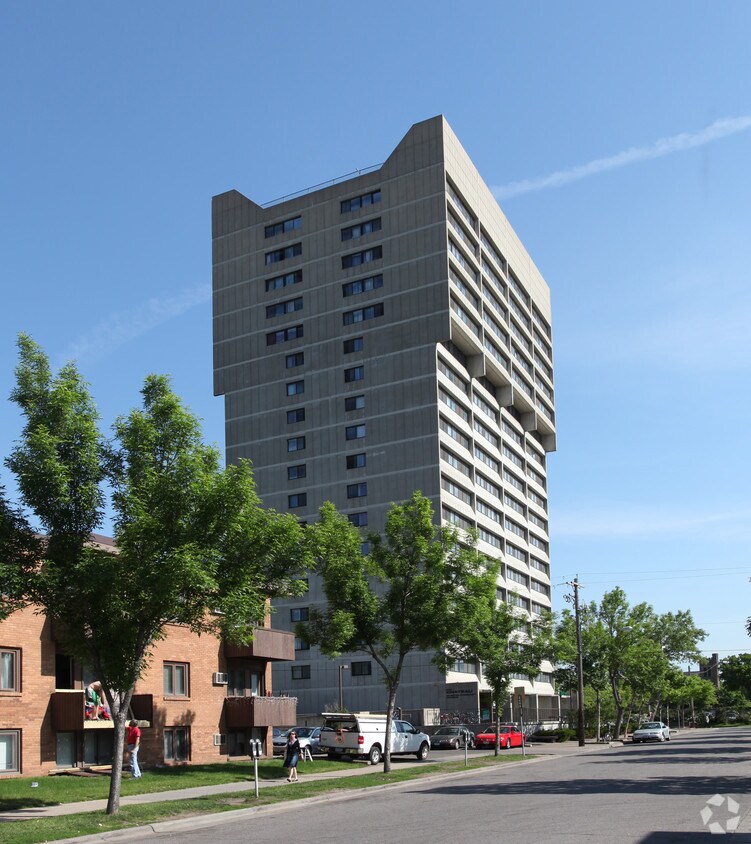 Chateau Student Housing Coop Apartments Minneapolis, MN