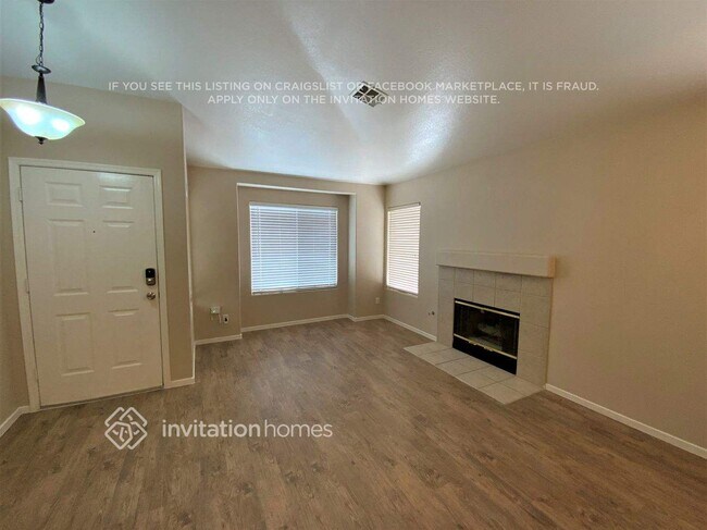 Building Photo - 8904 Chenin Ave