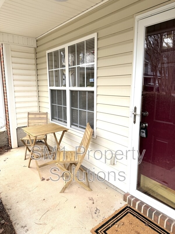 Foto del edificio - 5106 Bartholomew's Ln