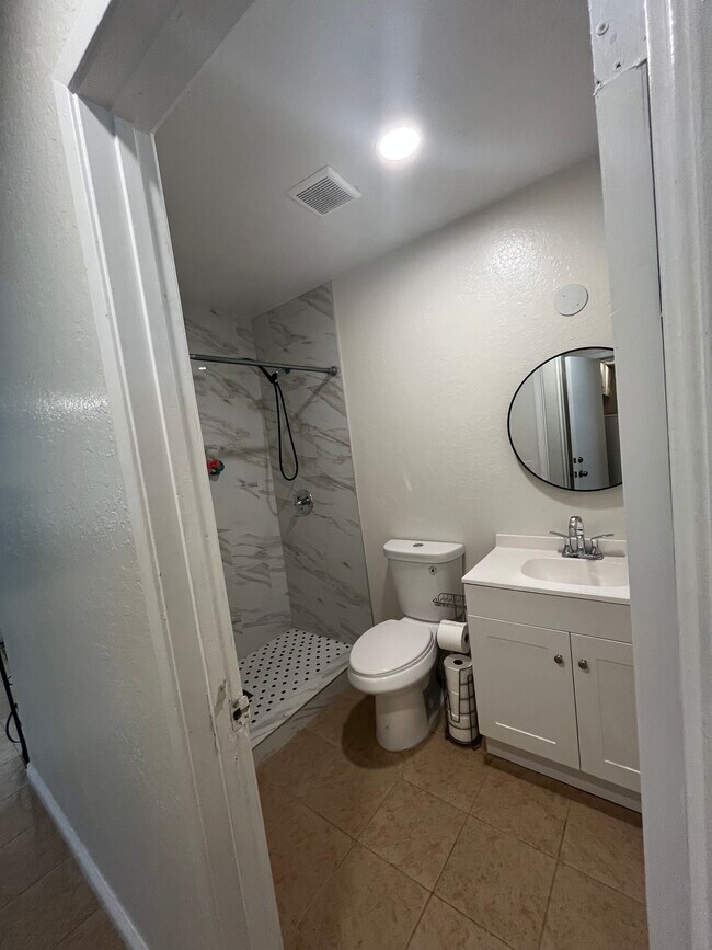 Foto del edificio - 8695 Belfast Cir