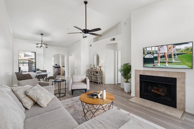 Building Photo - Scottsdale Condo!