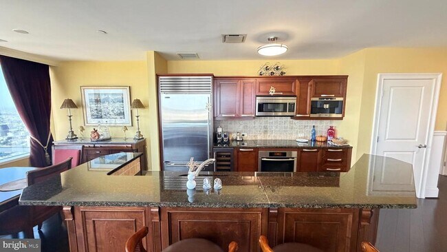 Foto del edificio - 50 S 16th St