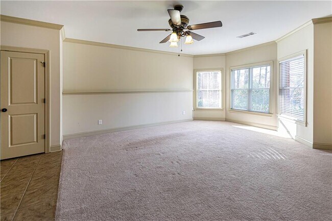 Foto del edificio - 2050 Oak Grove Rd NE