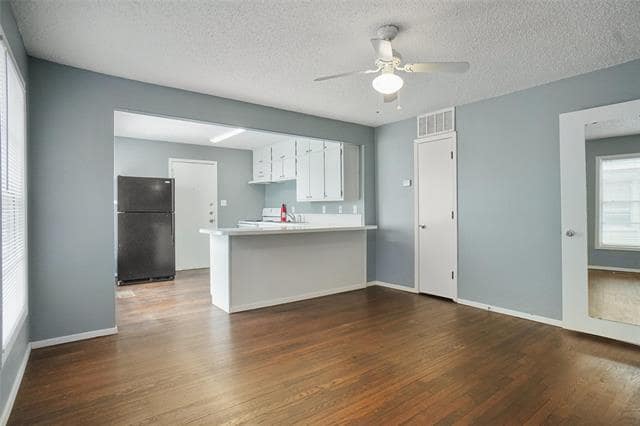 Foto del edificio - 3132 Greene Ave