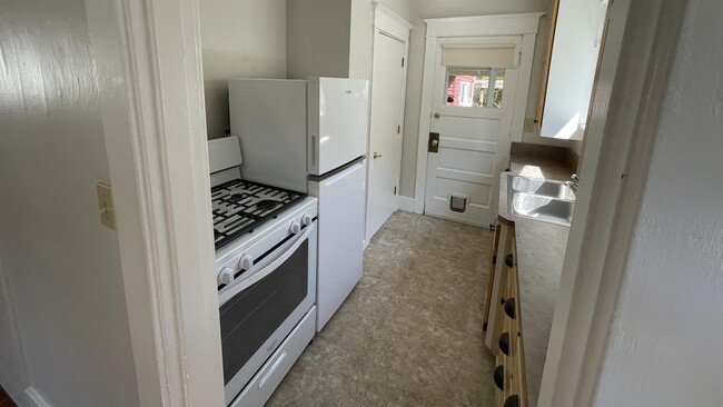 Foto del edificio - 759 NW Tyler Ave