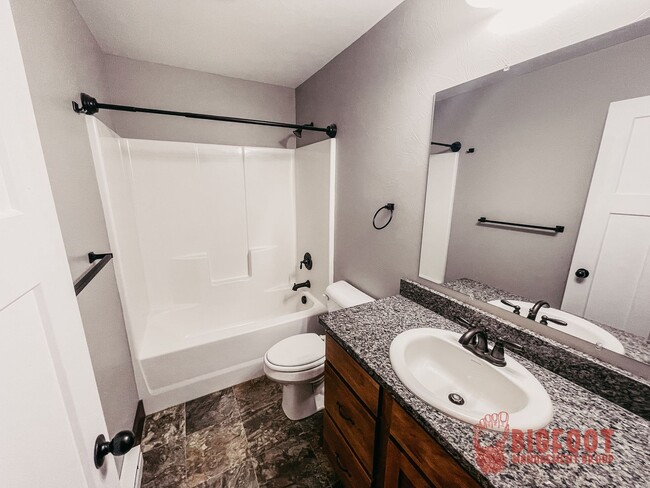 Building Photo - 7530 Kingpost Loop