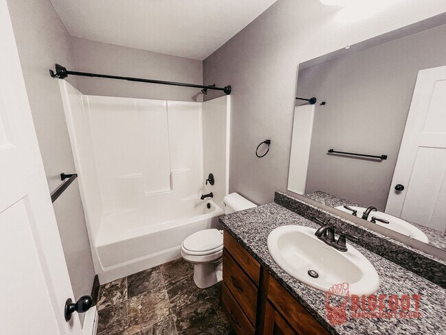 Building Photo - 7530 Kingpost Loop