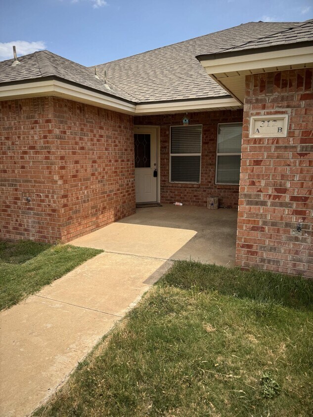 Foto principal - 312 N Brentwood Ave