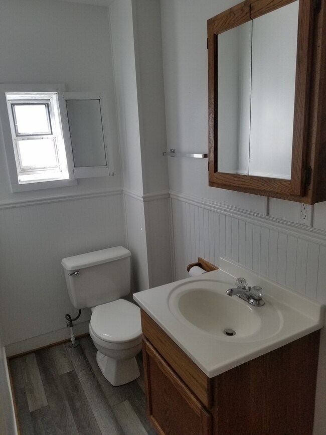 408 N East Ave Unit 408 N.East. Ave.Upper Apt, Viroqua, WI 54665