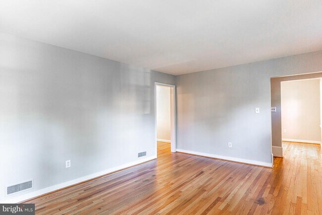 Foto del edificio - 2759 W George Mason Rd